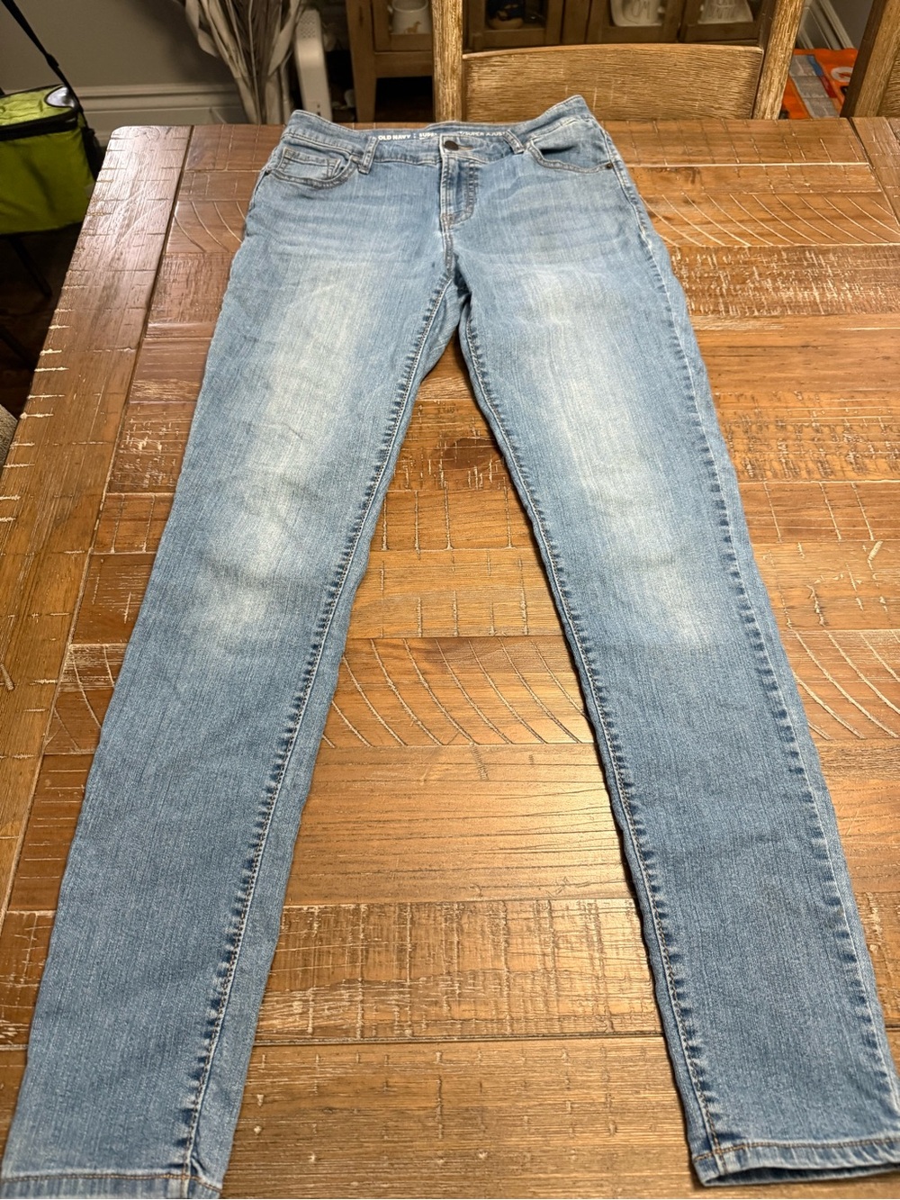 3/$20 Old Navy Light Blue Skinny Jeans - Women's